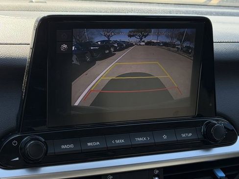 Used 2024 Kia Forte LXS w/ LXS Technology Package image 17