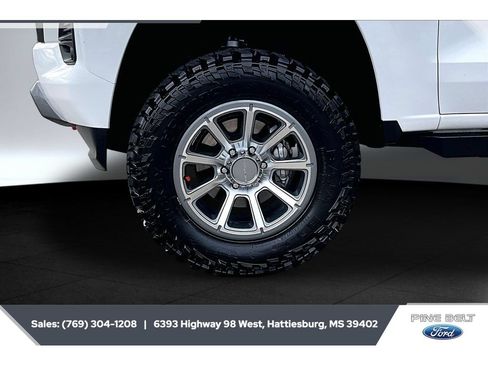 Used 2024 Chevrolet Colorado Z71 w/ Z71 Convenience Package 2 AWD/4WD image 7