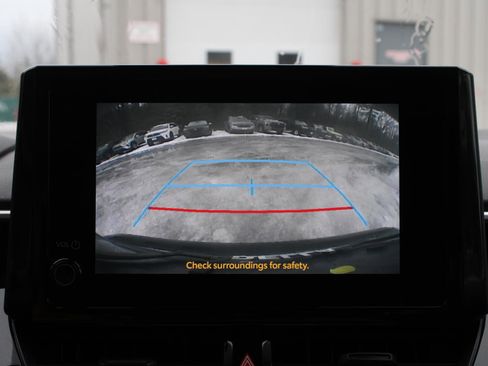 Used 2025 Toyota Corolla LE image 12