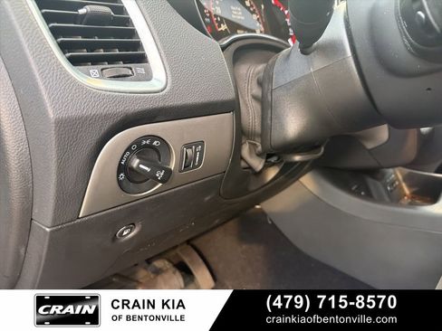 Used 2019 Dodge Durango SXT image 16