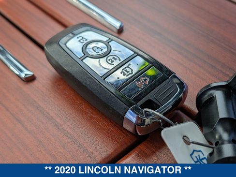 Used 2020 Lincoln Navigator Reserve RWD image 39
