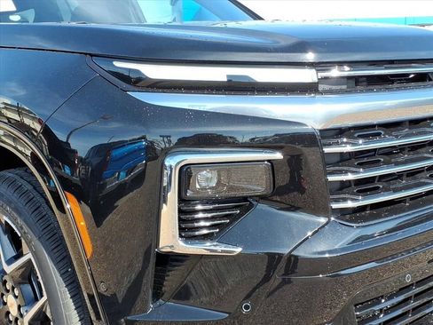 New 2026 Chevrolet Traverse High Country FWD image 8