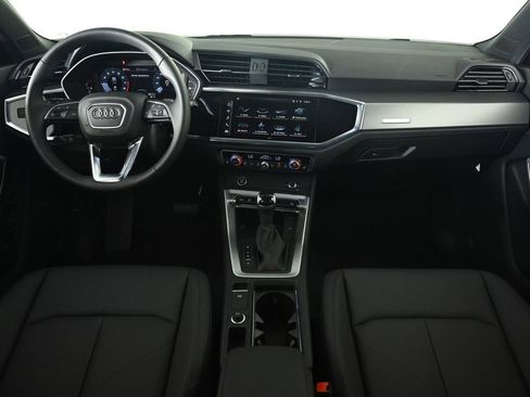 New 2025 Audi Q3 2.0T Premium image 9