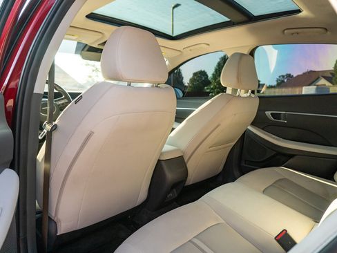 Used 2024 Hyundai Sonata SEL w/ Convenience Package FWD image 13