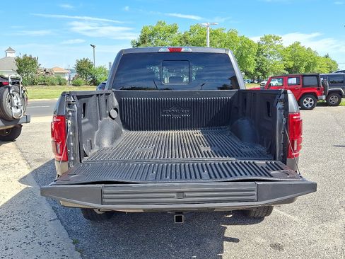 Used 2015 Ford F150 XLT w/ Equipment Group 302A Luxury AWD/4WD image 27