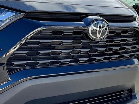 Used 2024 Toyota RAV4 XLE w/ Convenience Package image 33