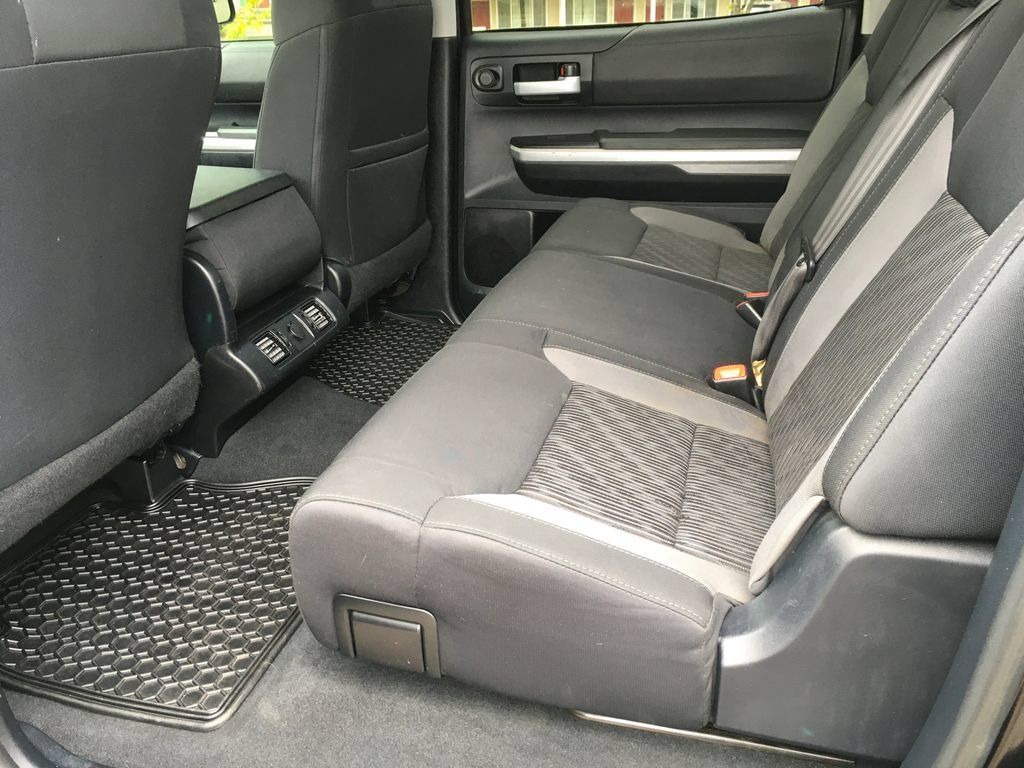 Used 2016 Toyota Tundra SR5 AWD/4WD image 28