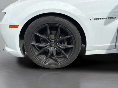 Used 2015 Chevrolet Camaro LT RWD image 36