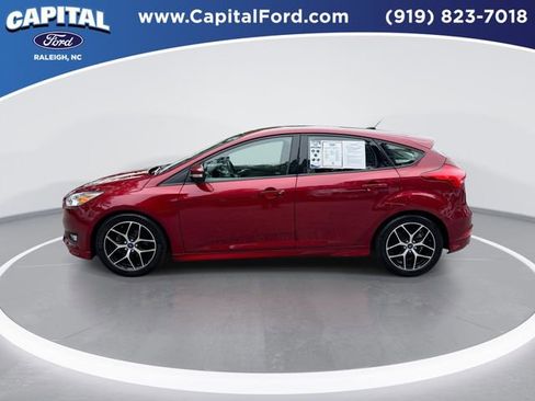 Used 2015 Ford Focus SE FWD image 5