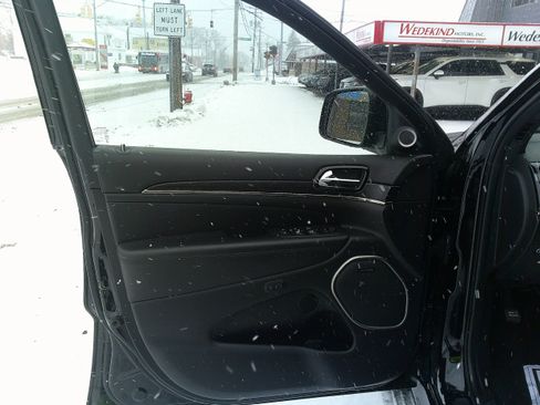 Used 2021 Jeep Grand Cherokee High Altitude image 17