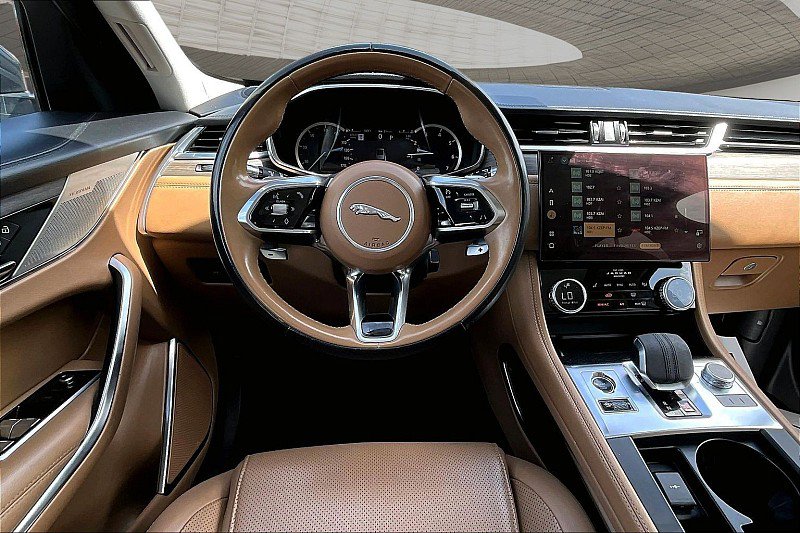 Used 2022 Jaguar F-PACE S AWD/4WD image 4