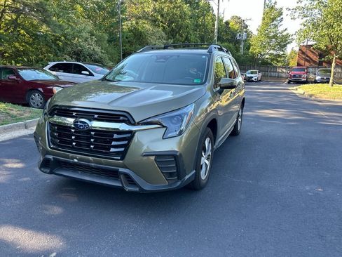 Certified 2023 Subaru Ascent Premium w/ Convenience Package AWD/4WD image 9