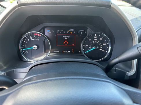 Used 2022 Ford F250 Lariat w/ Tremor Off-Road Package image 30