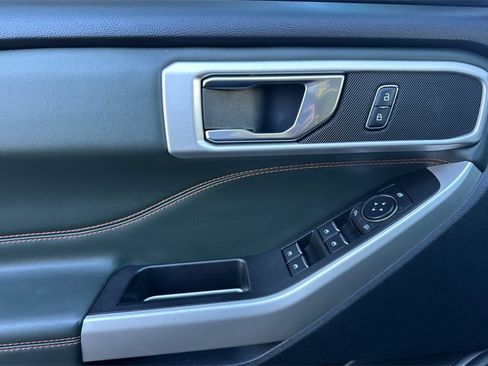 Used 2022 Ford Explorer Timberline image 12