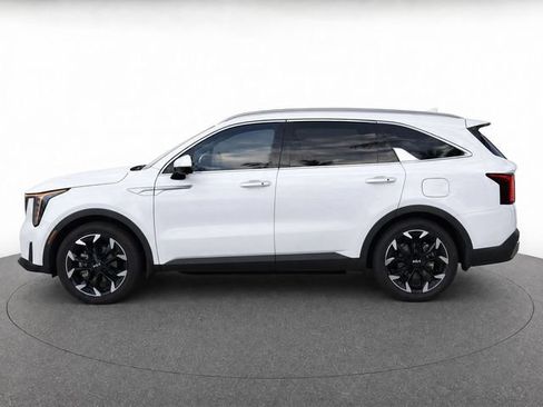Used 2025 Kia Sorento EX w/ Panoramic Sunroof Package FWD image 8