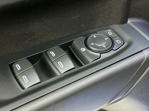 Used 2023 Chevrolet Silverado 1500 Custom Trail Boss image 17