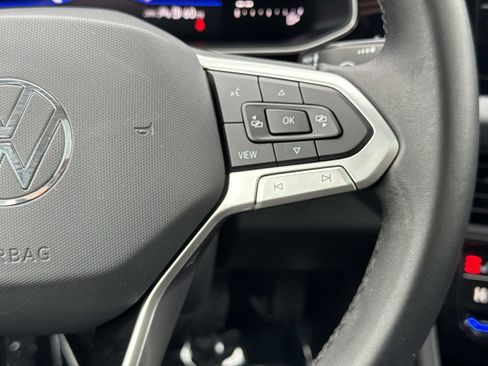 Used 2025 Volkswagen Jetta SE w/ Sunroof Package image 8