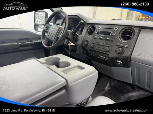 Used 2016 Ford F250 XL w/ XL Appearance Package AWD/4WD image 10