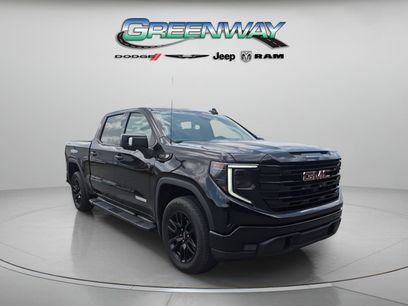 Used 2025 GMC Sierra 1500 Elevation w/ Elevation Premium Package