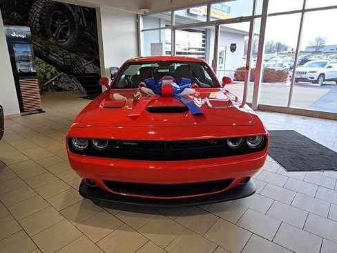 Certified 2022 Dodge Challenger R/T Scat Pack image 2