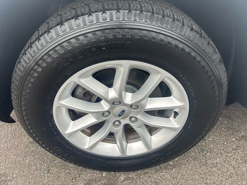 Used 2014 Ford Edge SE w/ Equipment Group 101A image 25