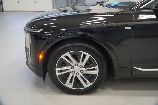 Certified 2024 Cadillac Lyriq Tech AWD/4WD image 12