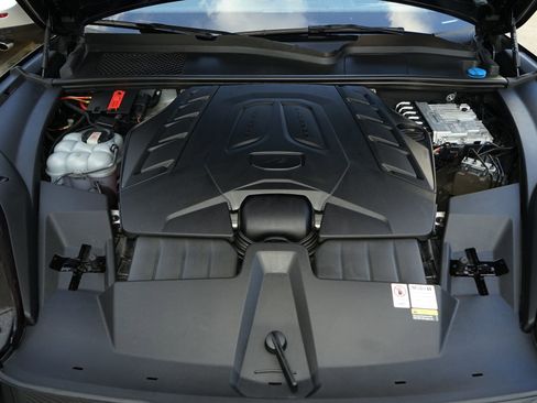 Used 2024 Porsche Cayenne Turbo GT image 37