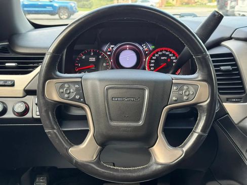 Used 2015 GMC Yukon XL Denali w/ Touring Package AWD/4WD image 27