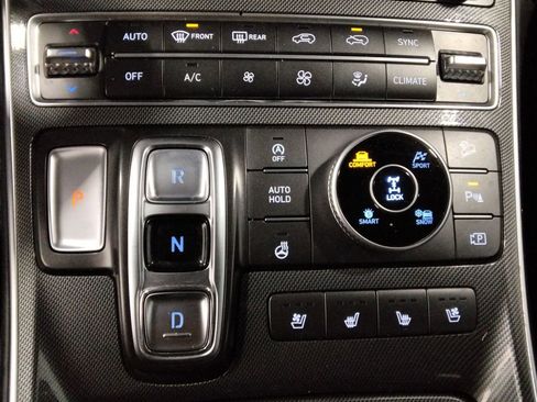 Used 2021 Hyundai Santa Fe Limited image 18