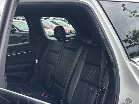 Used 2016 Jeep Grand Cherokee Limited AWD/4WD image 25