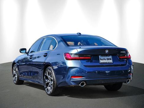 Used 2025 BMW 330i Sedan RWD image 4