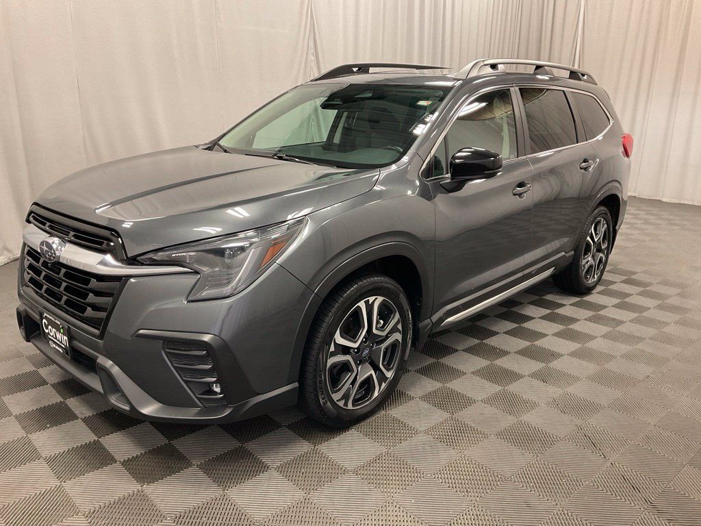 Used 2024 Subaru Ascent Limited w/ Technology Package AWD/4WD image 5