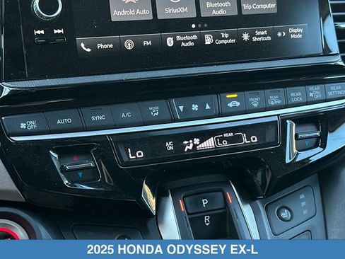 Certified 2025 Honda Odyssey EX-L image 24