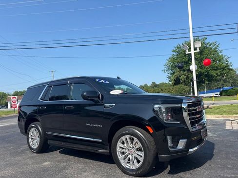 Used 2021 GMC Yukon SLT AWD/4WD image 2