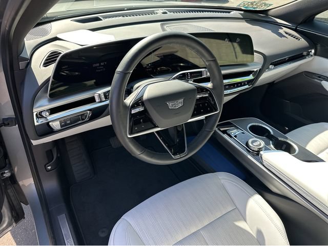 Certified 2024 Cadillac Lyriq Luxury RWD image 6