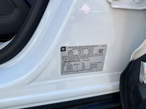 Used 2023 Buick Envision Essence image 27