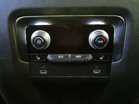 Used 2023 GMC Yukon Denali AWD/4WD image 26