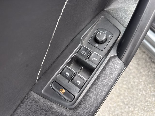 Certified 2024 Volkswagen Tiguan SE R-Line AWD/4WD image 23