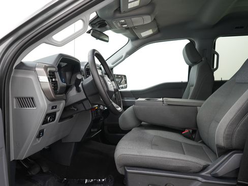 Used 2025 Ford F150 XLT w/ Equipment Group 301A Standard AWD/4WD image 25