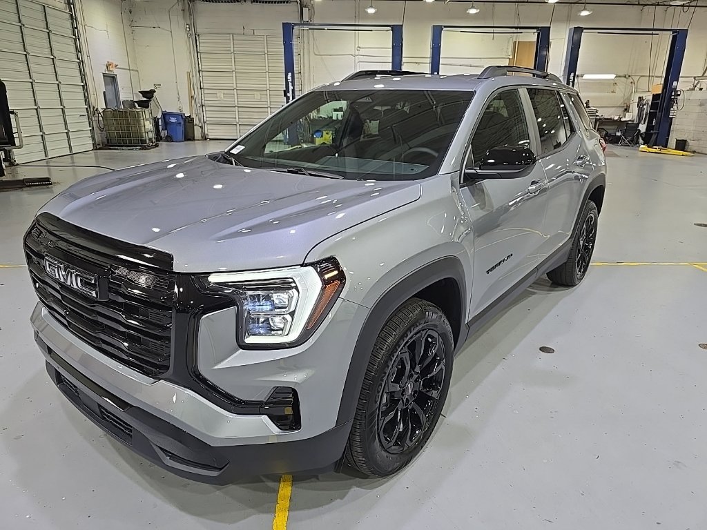 New 2027 GMC Terrain Elevation w/ Elevation Premium Package AWD/4WD image 3