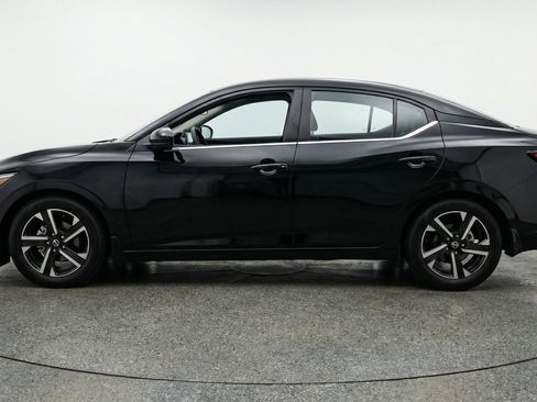 Used 2025 Nissan Sentra SV FWD image 5