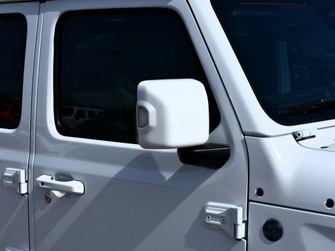 Used 2024 Jeep Wrangler High Altitude image 8