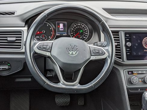 Certified 2020 Volkswagen Atlas Cross Sport SE image 14