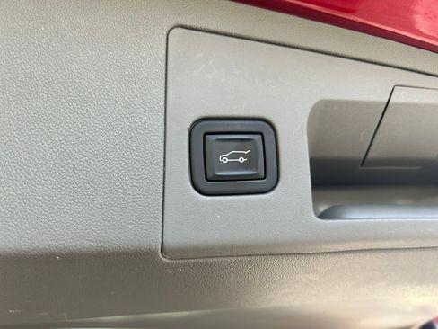 Used 2023 Cadillac XT5 Premium Luxury w/ LPO, Floor Liner Package image 31