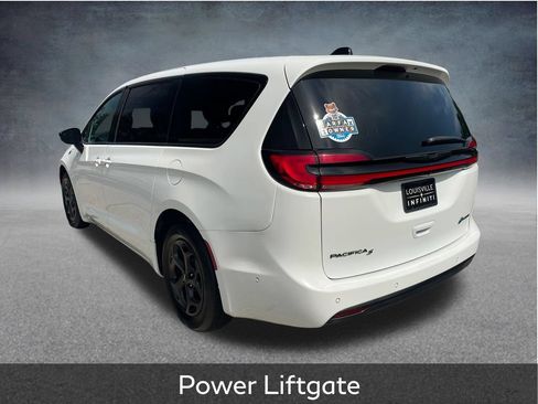 Used 2024 Chrysler Pacifica Limited FWD image 6