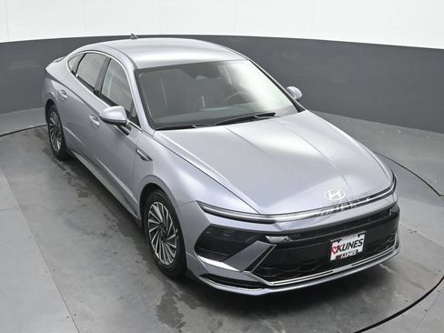 Certified 2024 Hyundai Sonata SEL FWD image 32