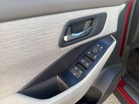 Certified 2022 Nissan Rogue SV image 16