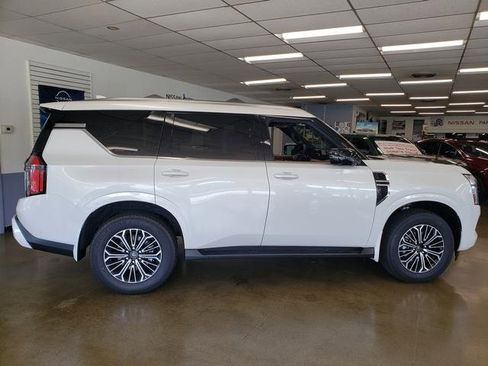 New 2025 Nissan Armada SL w/ Captain's Chari Seat Package image 8