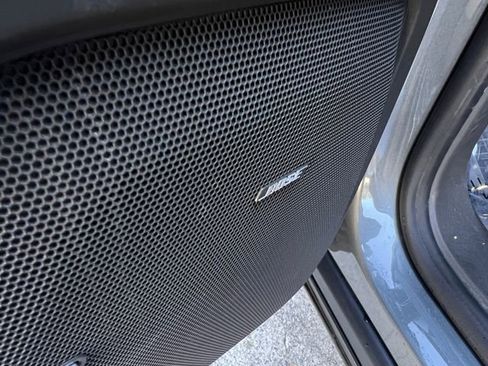 Used 2018 Porsche Cayenne Platinum Edition image 12