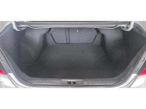 Used 2017 Nissan Altima 2.5 SV image 6